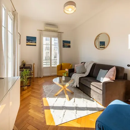 * Le Provencal * Cosy Flat 3 Min Walk From The Sea アパート ニース