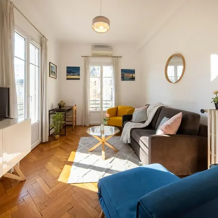 Apartment * Le Provencal * Cosy Flat 3 Min Walk From The Sea *