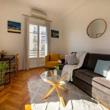 Apartment * Le Provencal * Cosy Flat 3 Min Walk From The Sea Nice